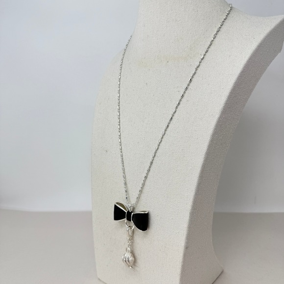 My Flat in London Necklace Enamel Windsor Black Bow Teapot Charm - Picture 9 of 10